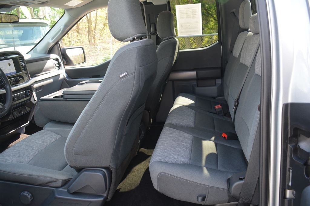 Used 2022 Silver Ford XLT image 19
