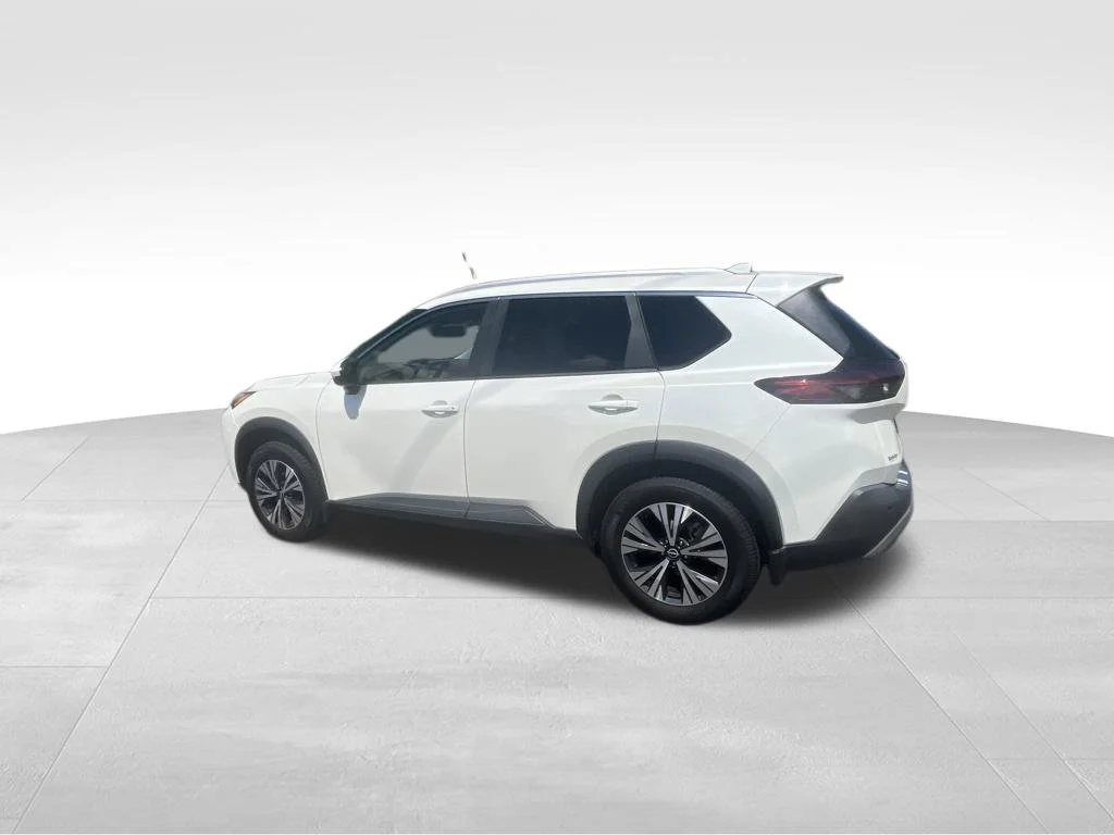 Used 2023 White Nissan SV image 30