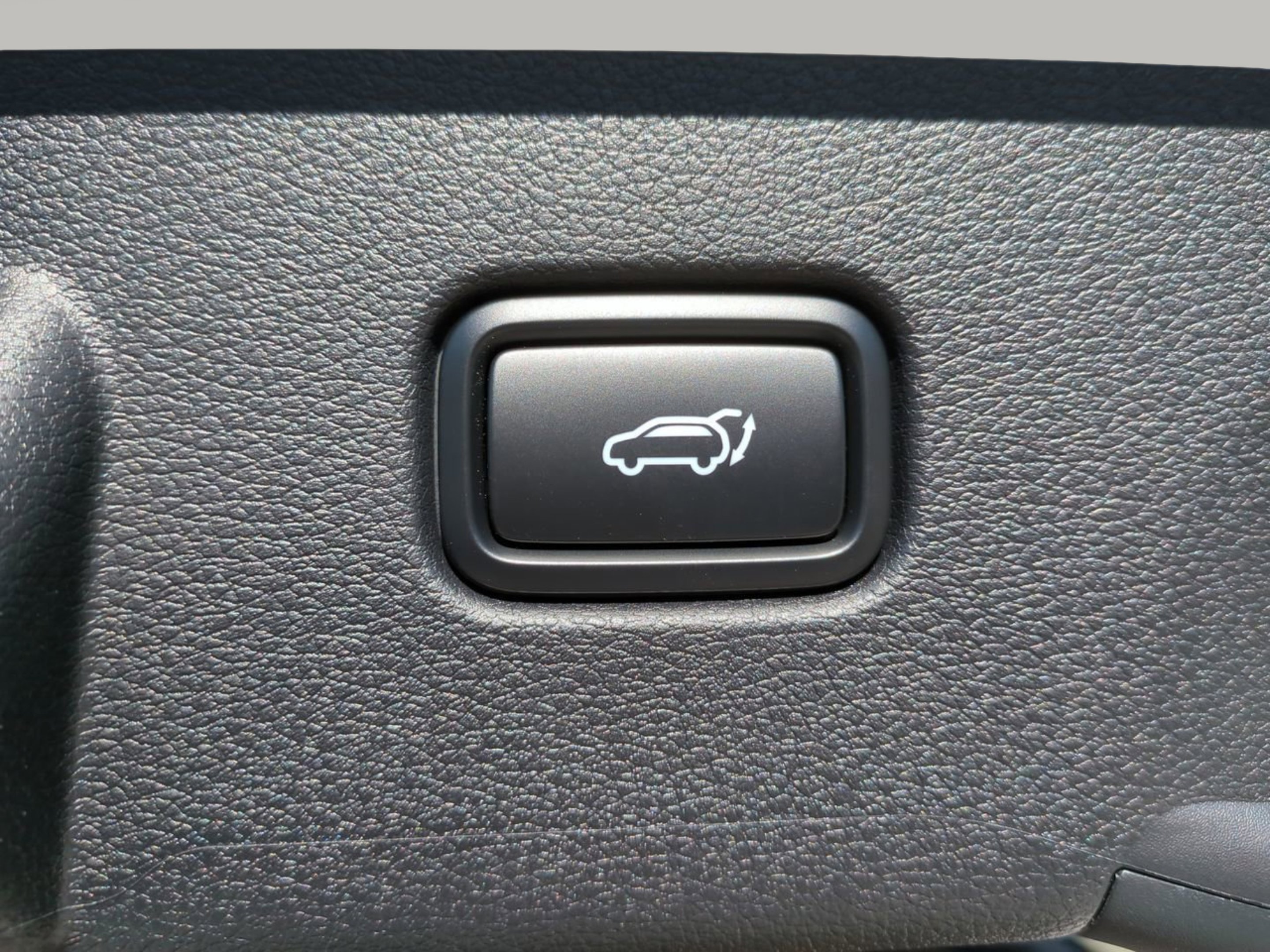 New 2026 Glacial White Pearl Kia EX image 17