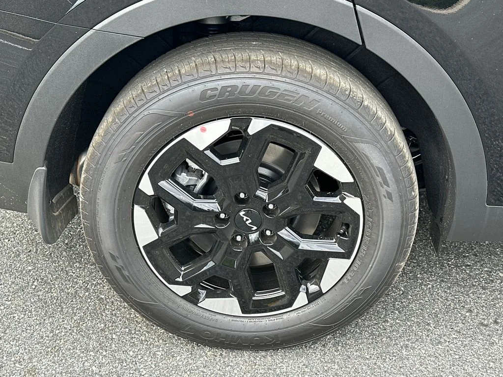 New 2026 Black Kia S image 17