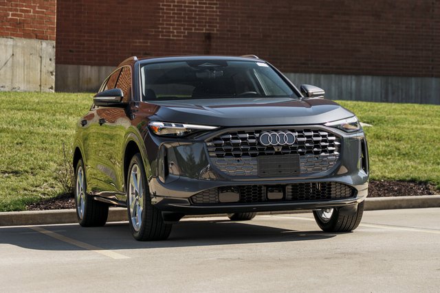 2026 Audi Q5 Premium Plus