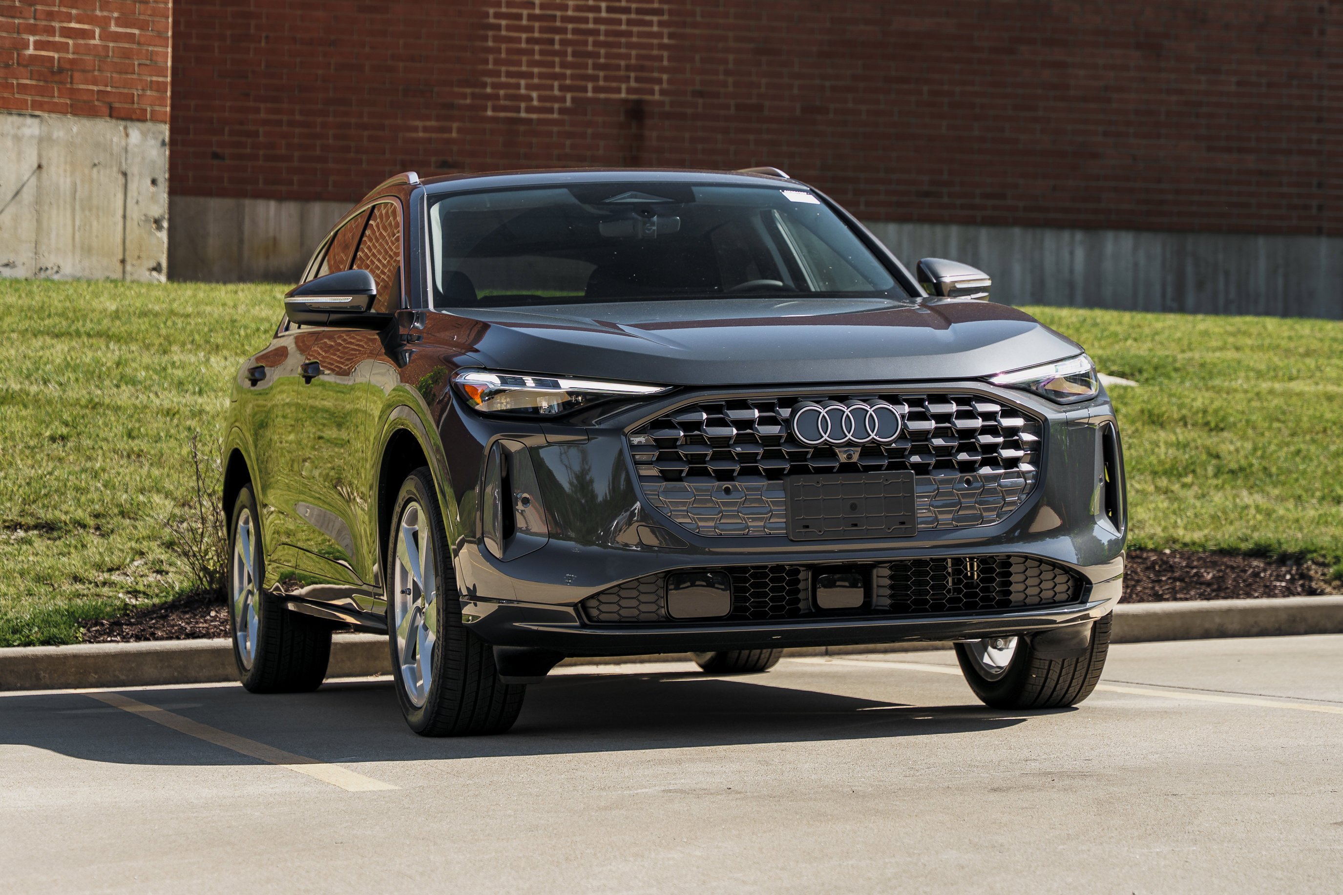 2026 Audi Q5 Premium Plus quattro's photo