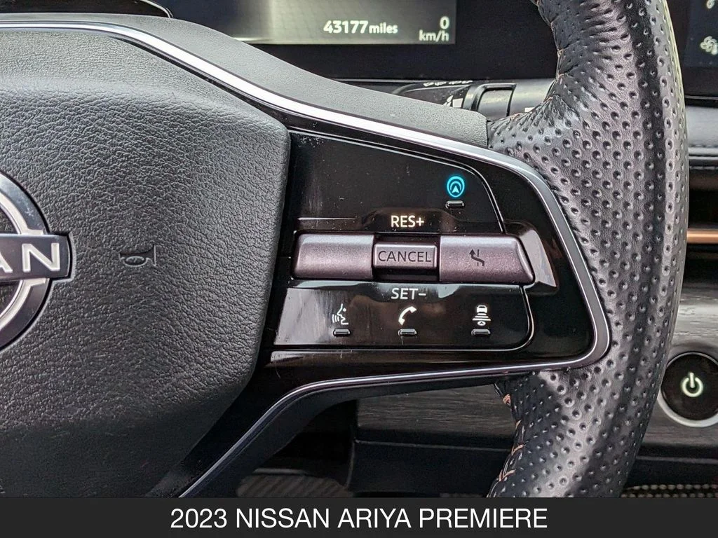 Used 2023 Brown Nissan PREMIERE image 19