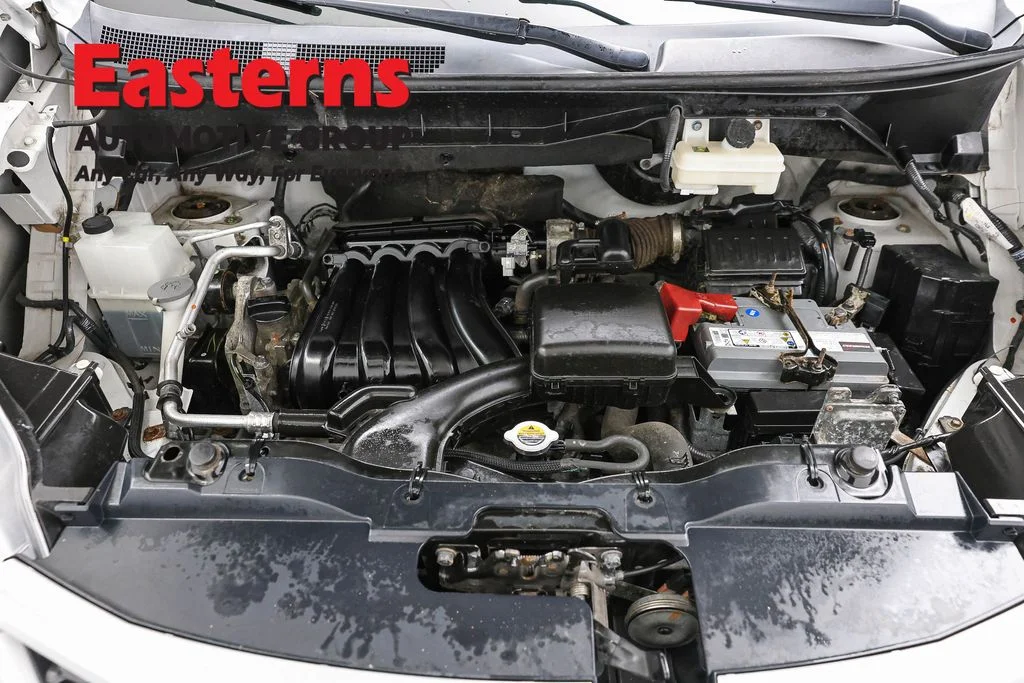 Used 2021 White Nissan SV image 7