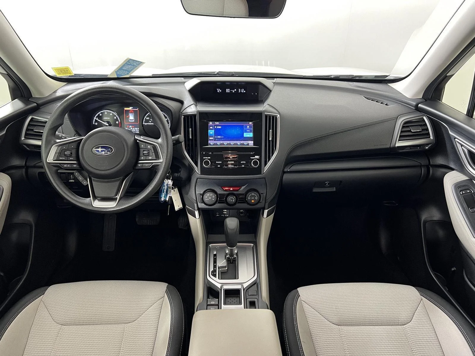 Used 2020  Subaru BASE image 17