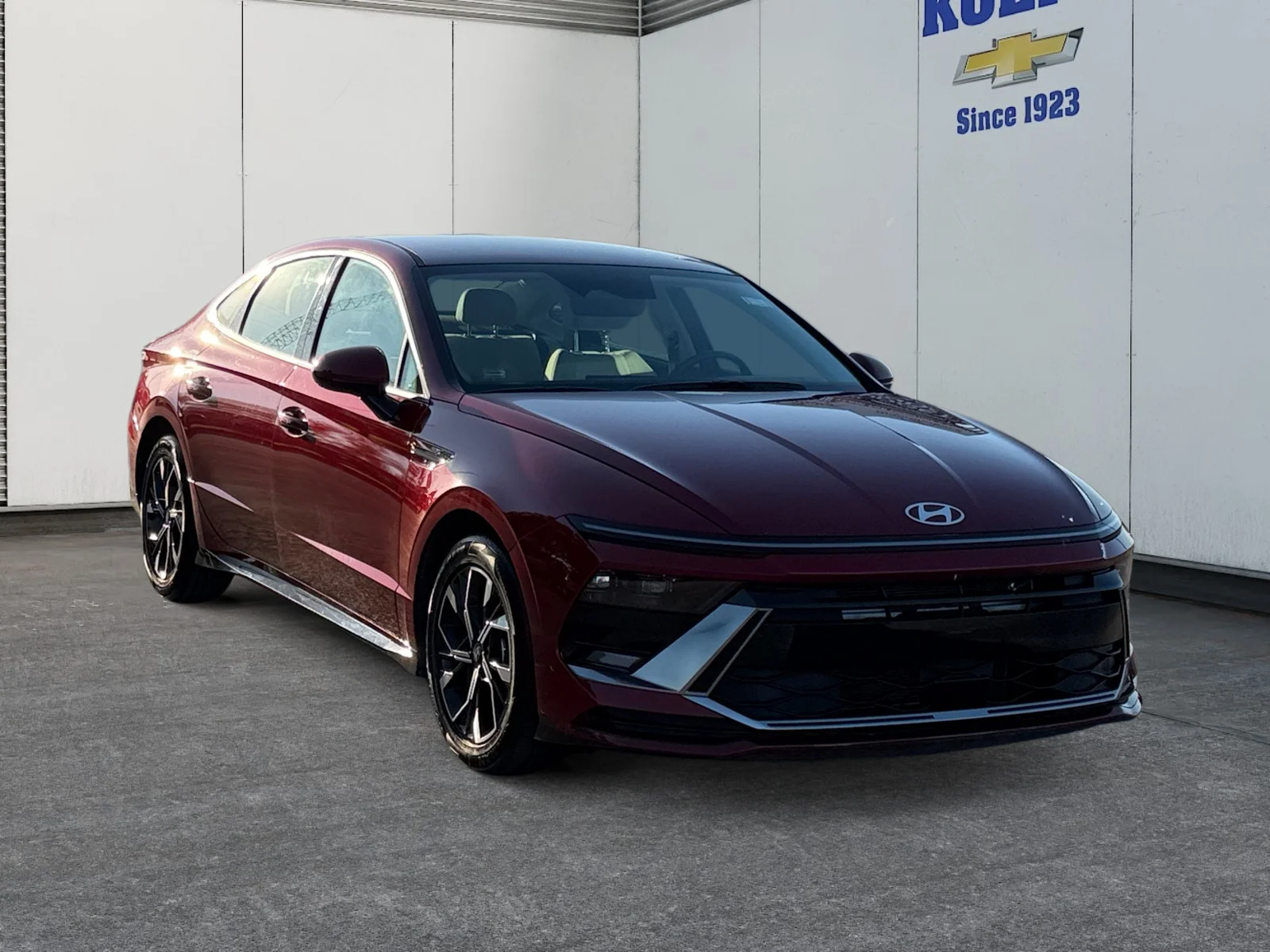 Used 2025 Ultimate red Hyundai SEL image 7