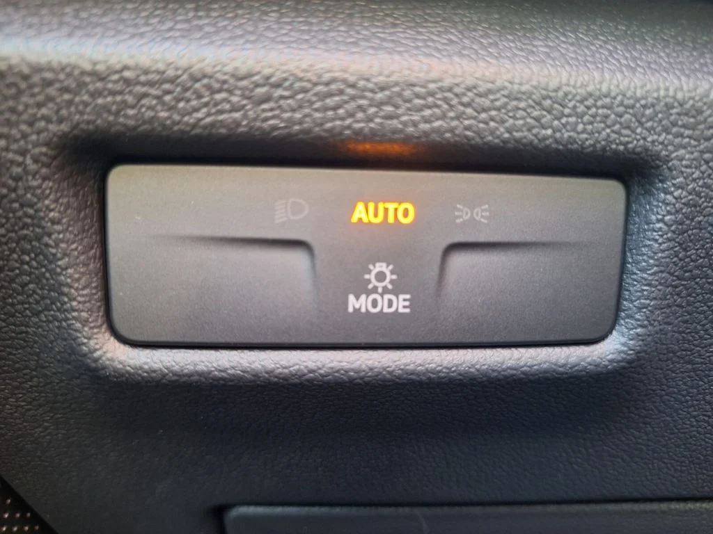 New 2026 Black Volkswagen 2.0T SE image 12