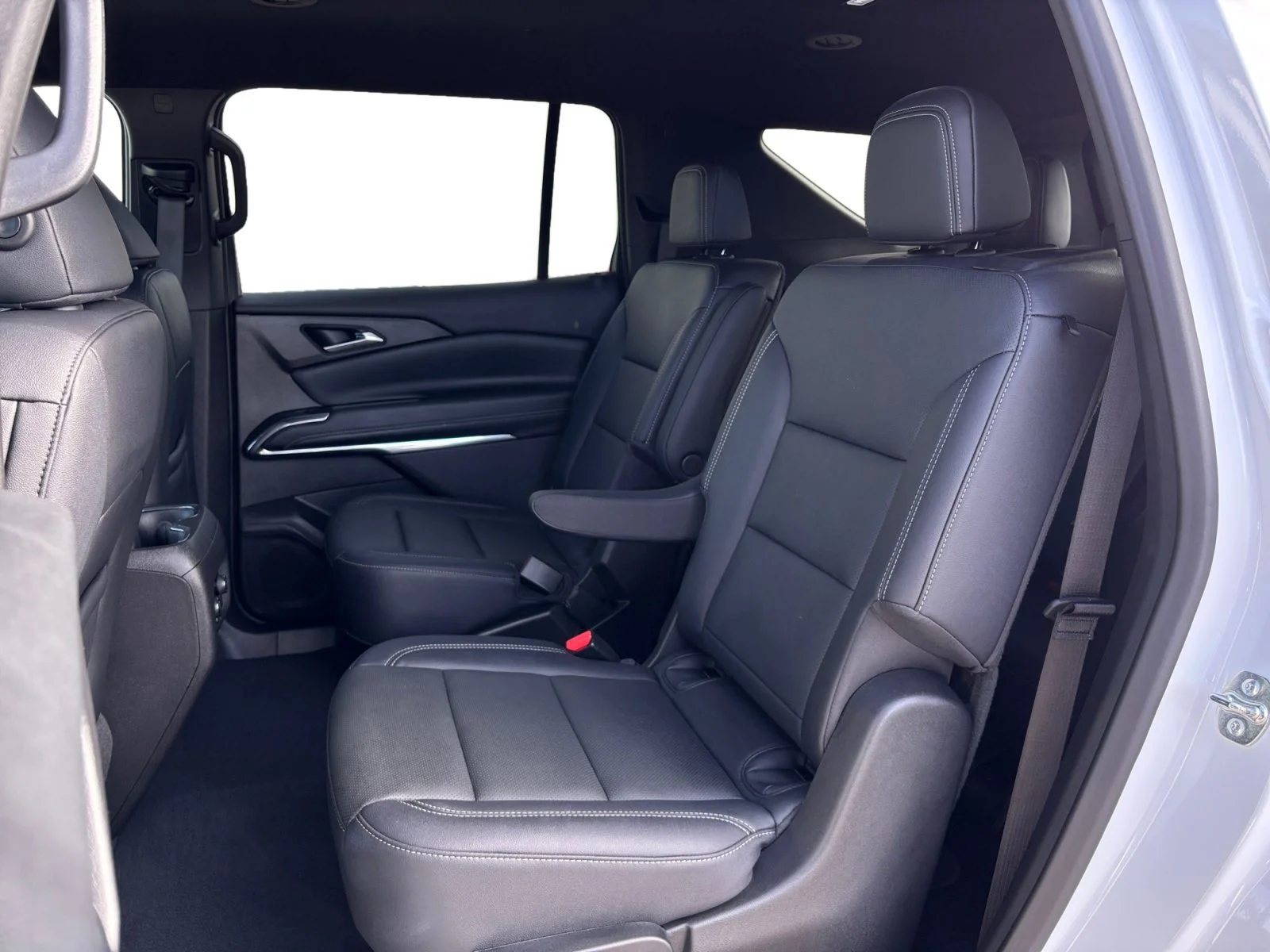 Used 2026 Summit White Chevrolet LT image 16