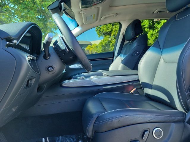 2024 GENESIS GV70 Standard - Photo 21