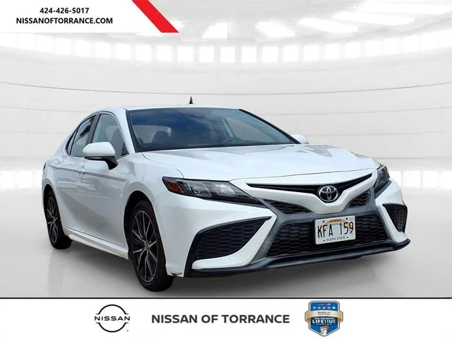 Used 2022 White Toyota SE image 1
