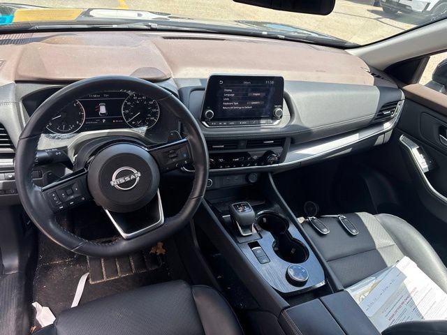 Used 2023 Super Black Nissan SV image 13