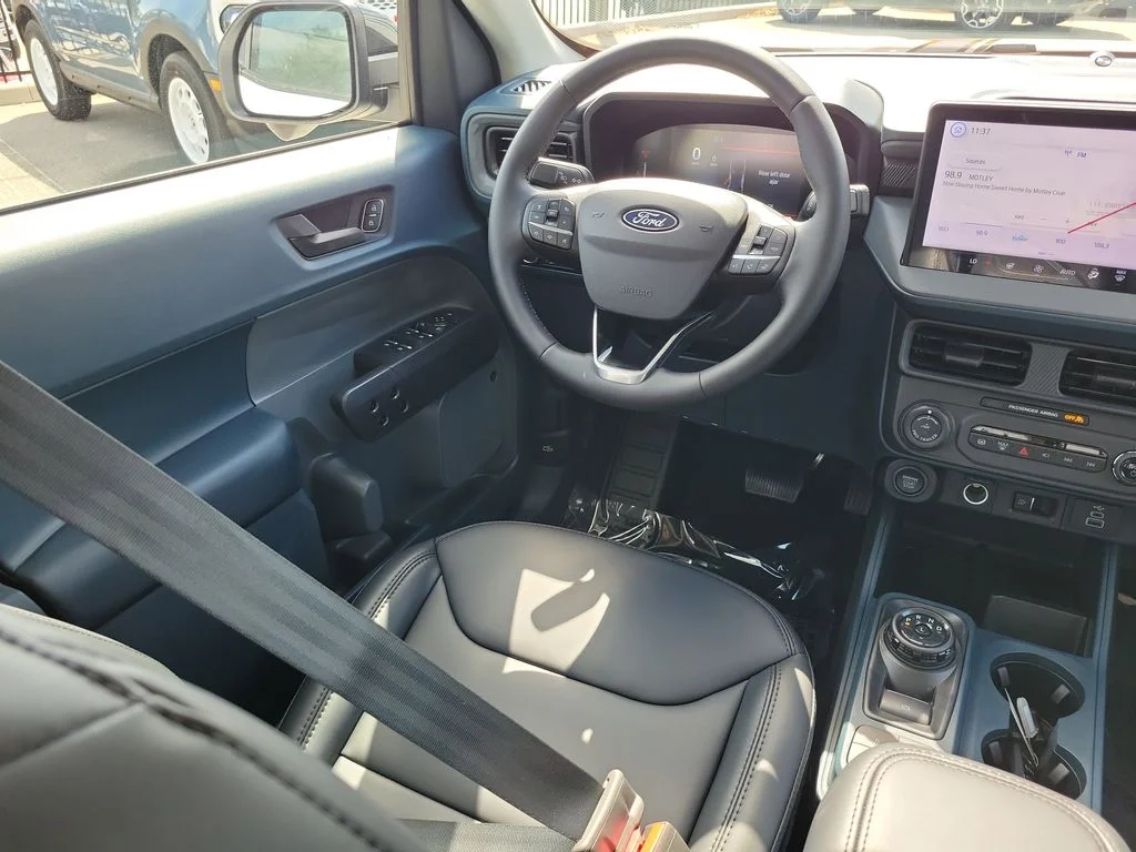 New 2026 Oxford White Ford Lariat® image 11