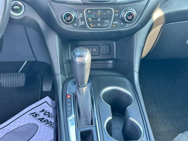 Used 2019 SUMMIT WHITE Chevrolet LT image 14