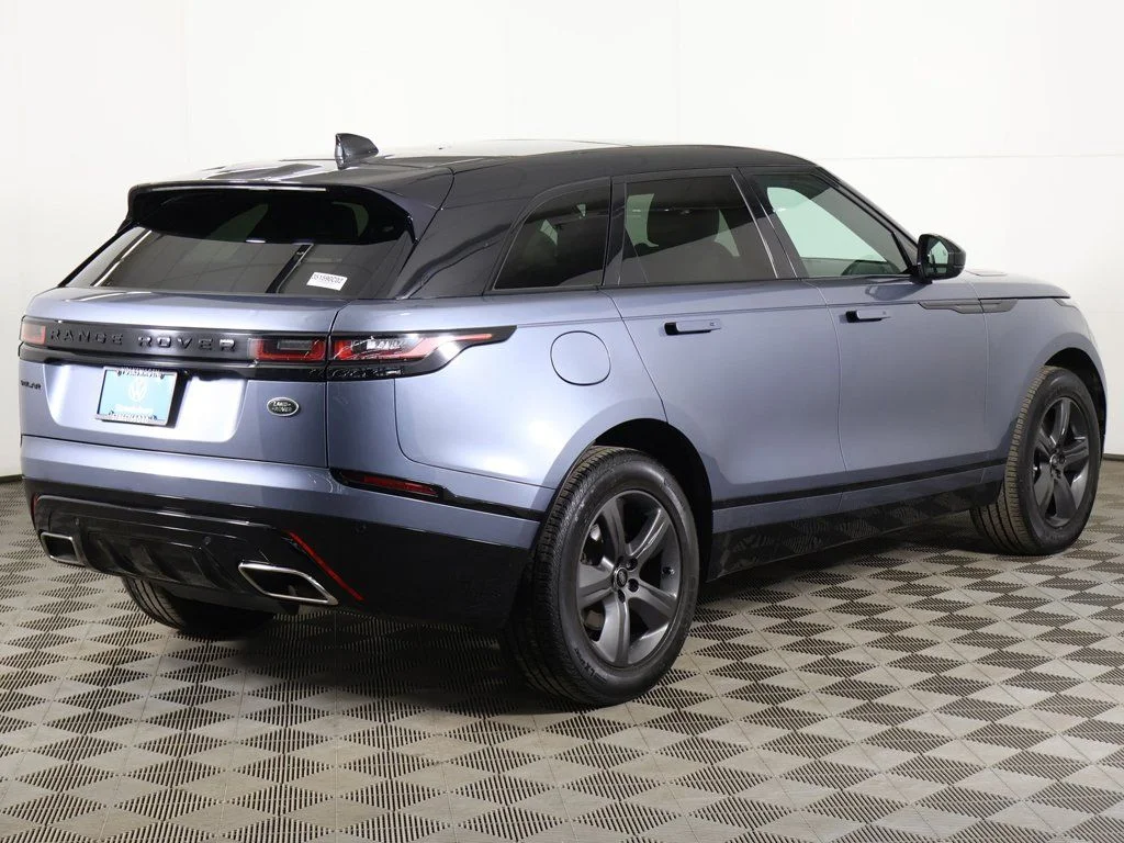 Used 2023 Byron Blue Metallic Land Rover R-Dynamic S MHEV image 14