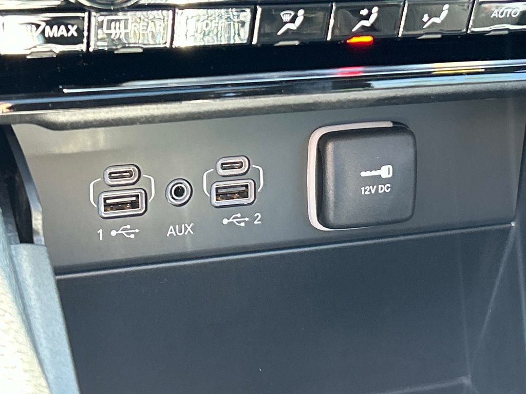 Used 2025 Black Jeep Limited image 26