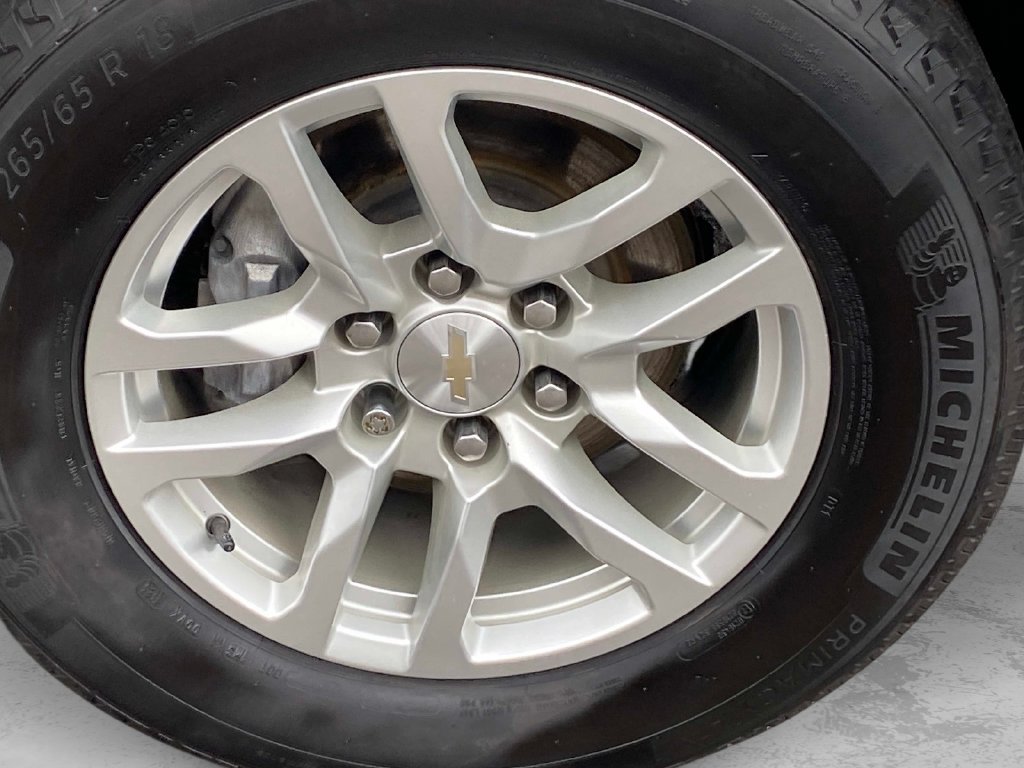 Used 2024 White Chevrolet LT image 30