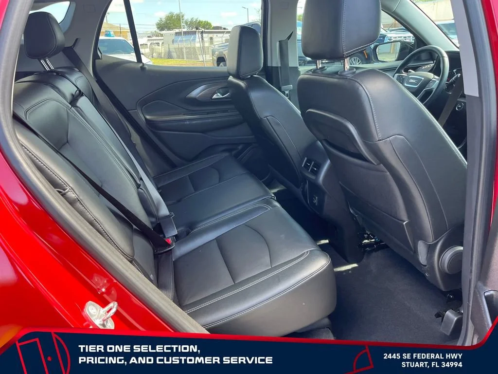 Used 2023 Volcanic Red Tintcoat GMC SLT image 17