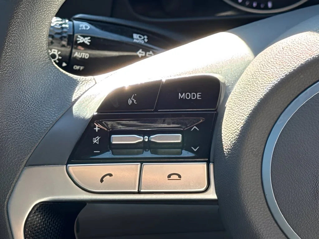 Used 2021 Gray Hyundai SE image 14