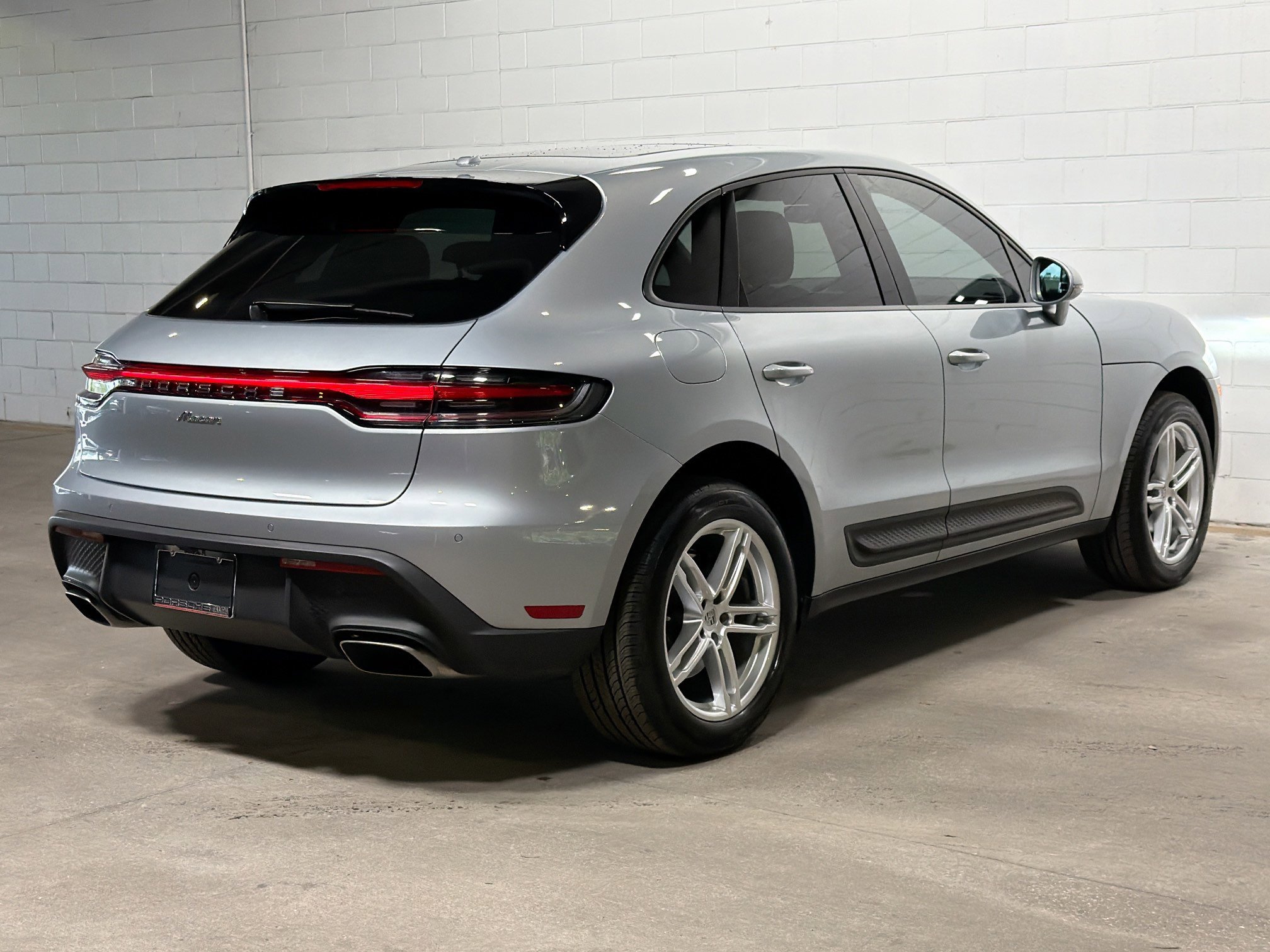 Certified Used 2023 Dolomite Silver Metallic Porsche  image 7
