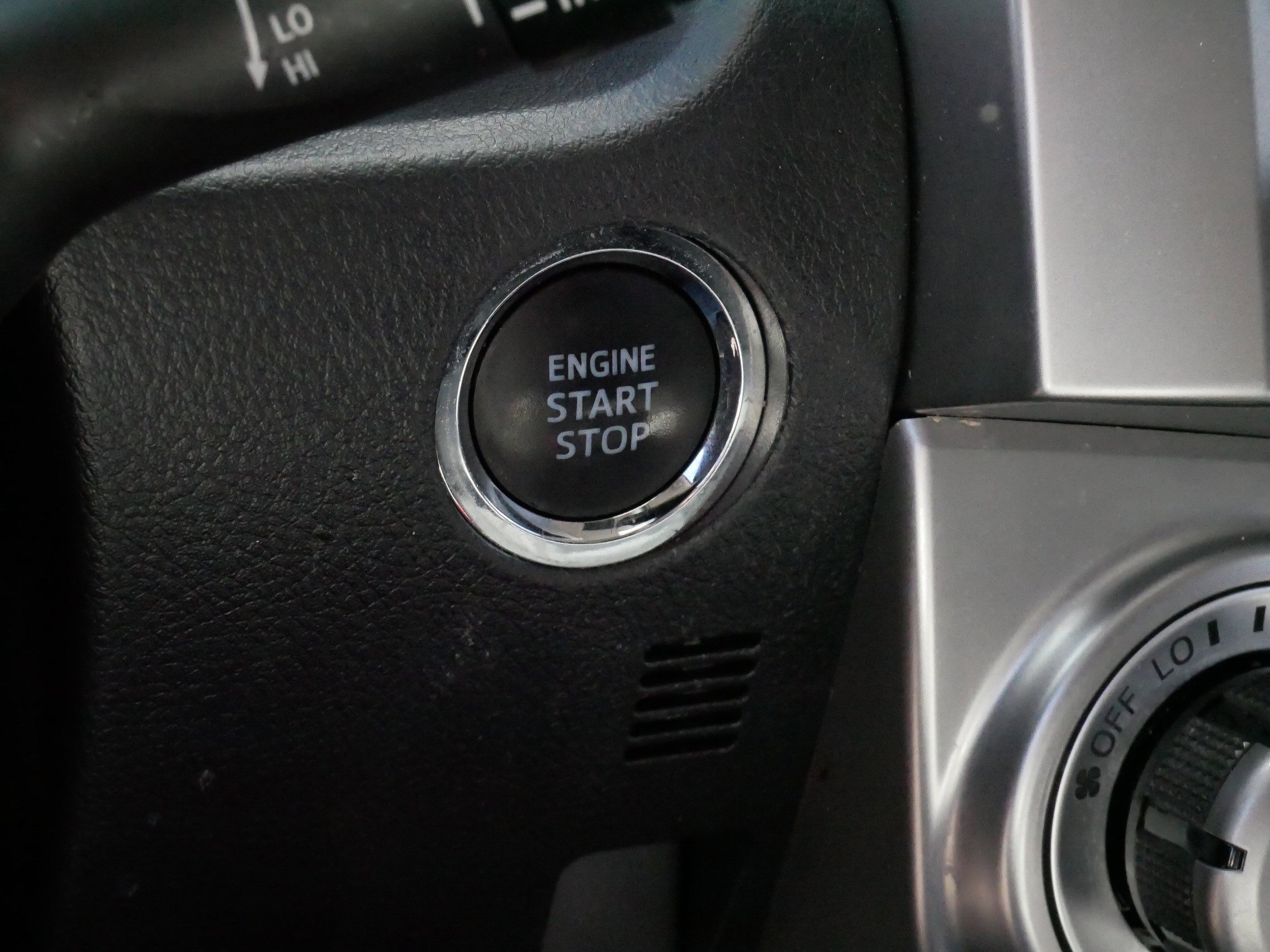 Used 2023 Midnight Black Metallic Toyota SR5 image 29
