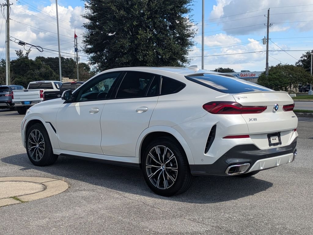 Used 2023 White BMW xDrive40i image 3