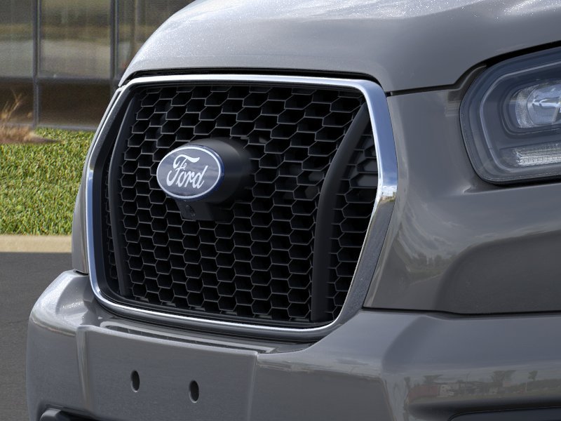 New 2026 Carbonized Gray Metallic Ford Base image 38