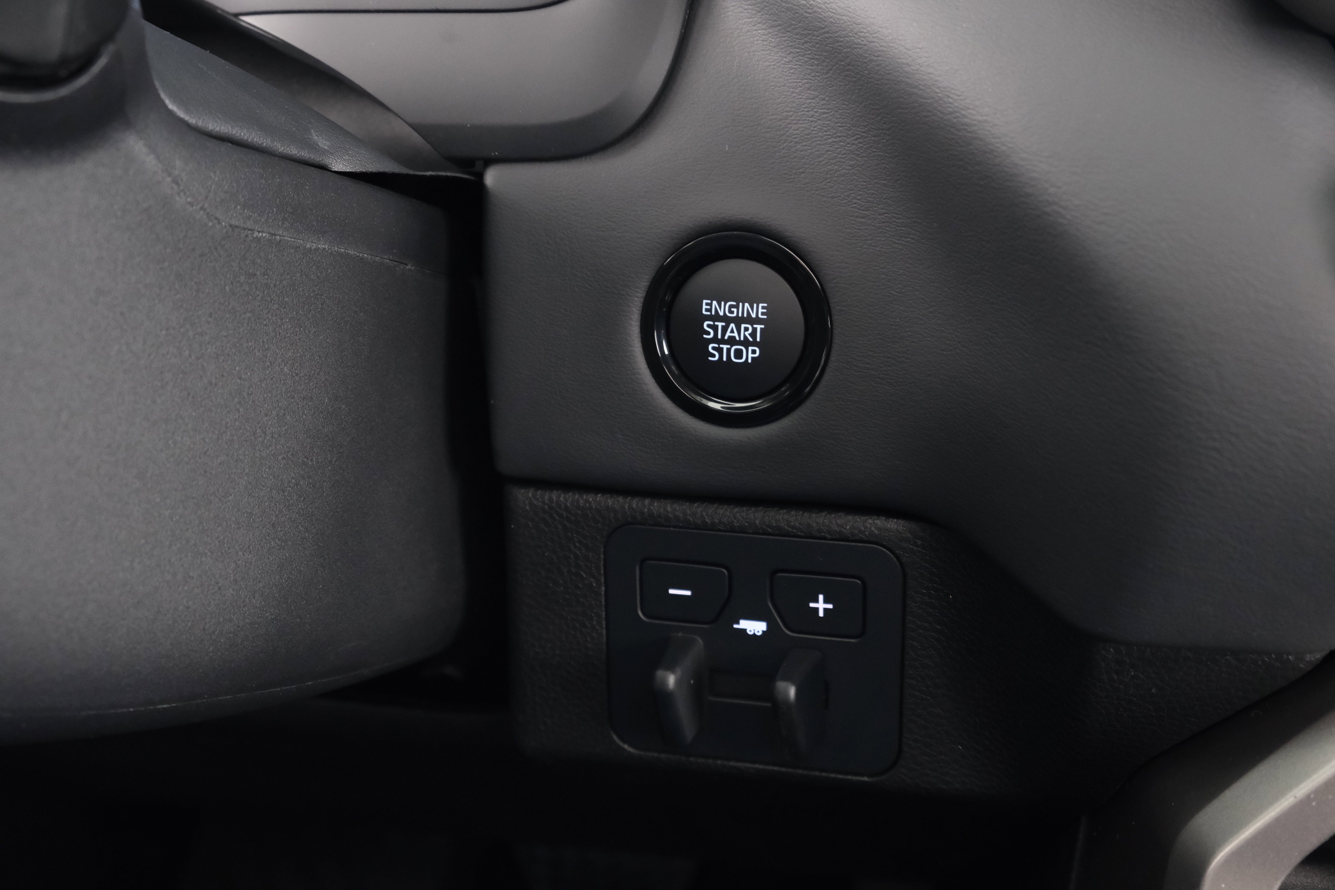 2026 Toyota Tundra Platinum - Photo 17