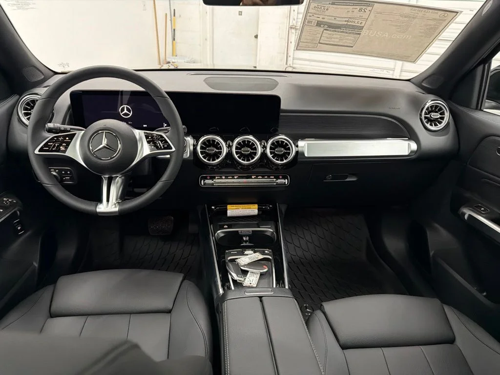 New 2026 Black Mercedes-Benz GLB 250 image 21