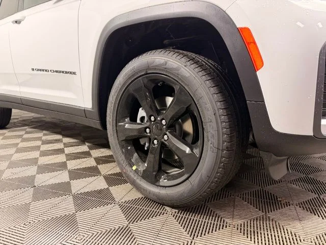 New 2026 White Jeep Limited image 2