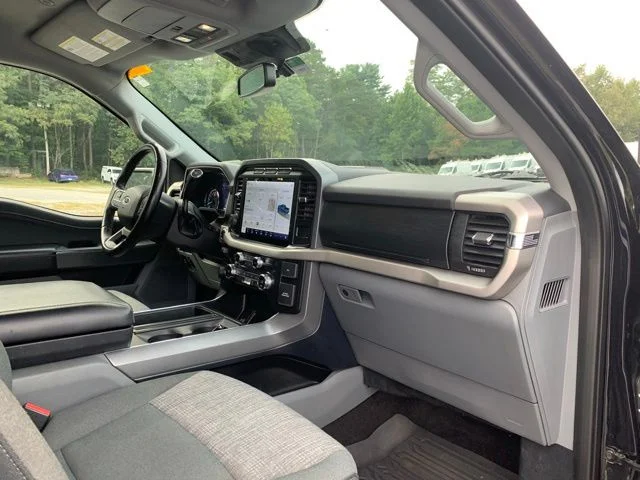 Used 2021 Agate Black Metallic Ford XLT image 15