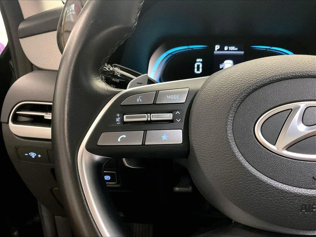 Certified Used 2025 White Hyundai SEL image 22