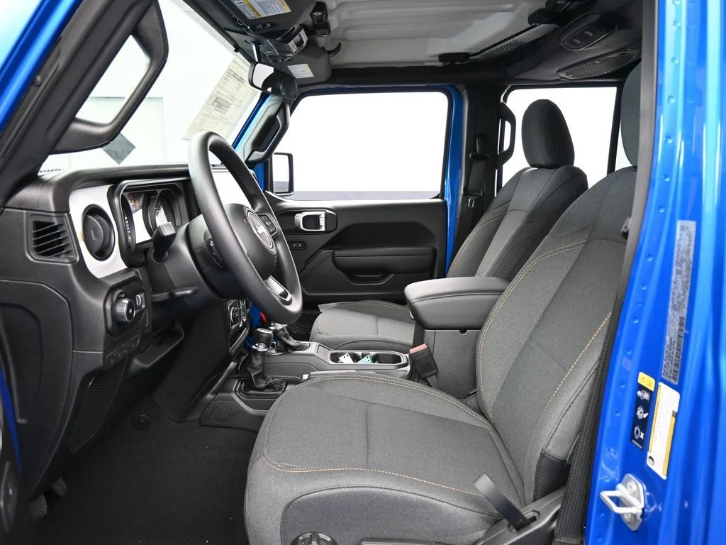 New 2026 Hydro Blue Pearl-Coat Exterior Paint Jeep Sport image 11