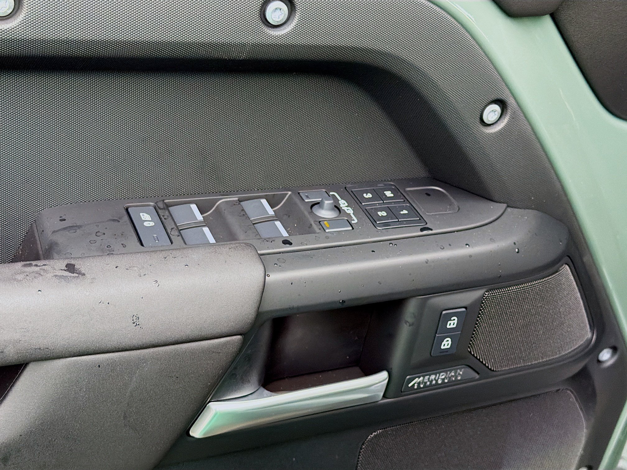 New 2026 Keswick Green Metallic Land Rover Trophy Edition Keswick image 22