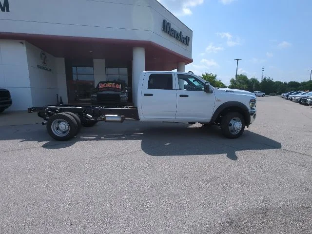 New 2026 Bright White Clearcoat RAM Tradesman image 32