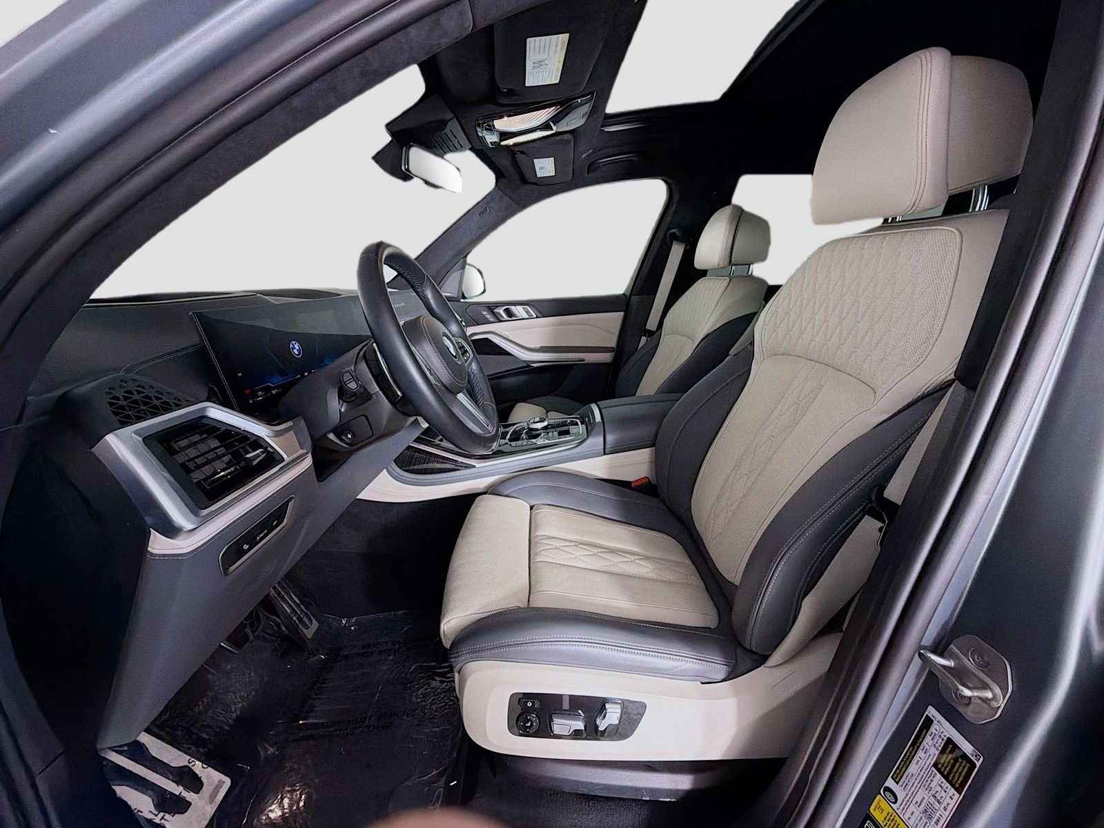 Certified Used 2024 Frozen Pure Grey Metallic BMW xDrive40i image 22
