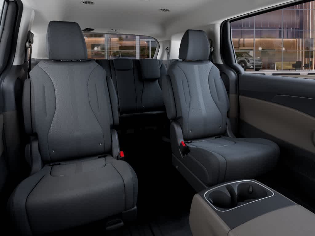 New 2026 Snow White Pearl Kia LX image 16