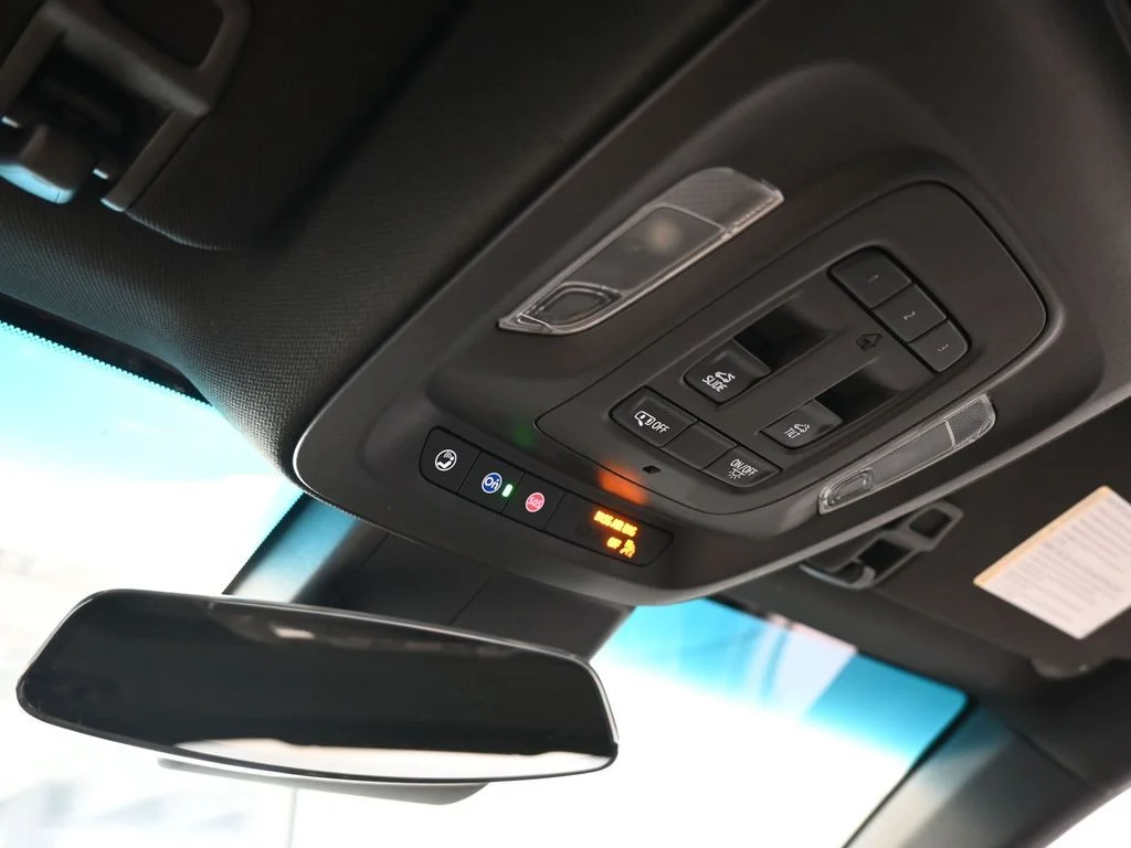 Used 2025 Drift Metallic Cadillac V-Series image 26