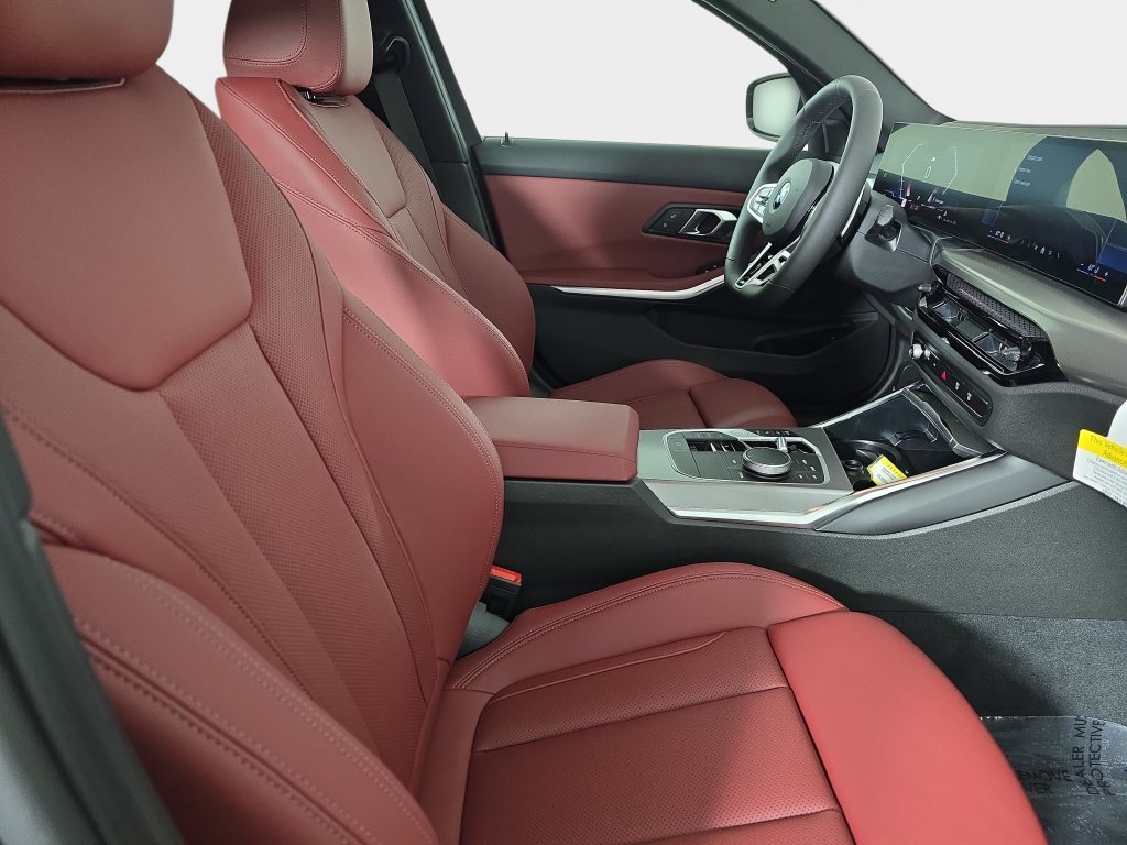 New 2026 Black Sapphire Metallic BMW 330i xDrive image 9