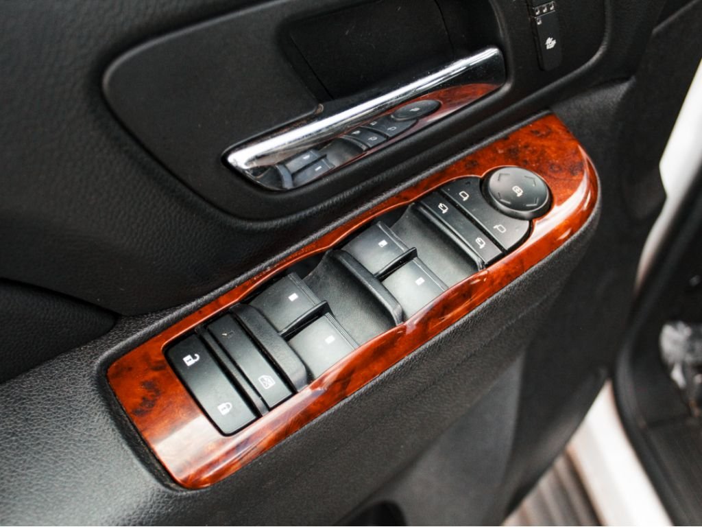 Used 2014 Summit White Chevrolet LT image 8