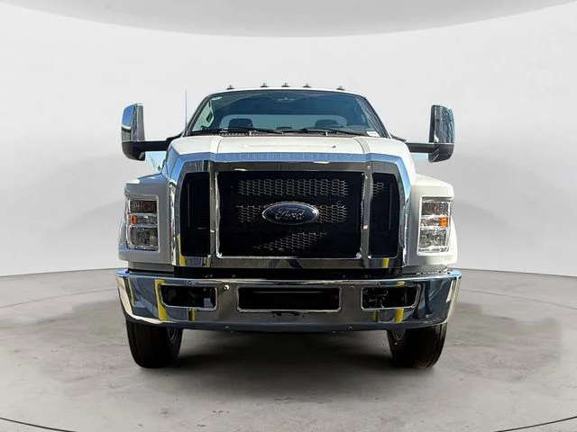 New 2026 Oxford White Ford Base image 8