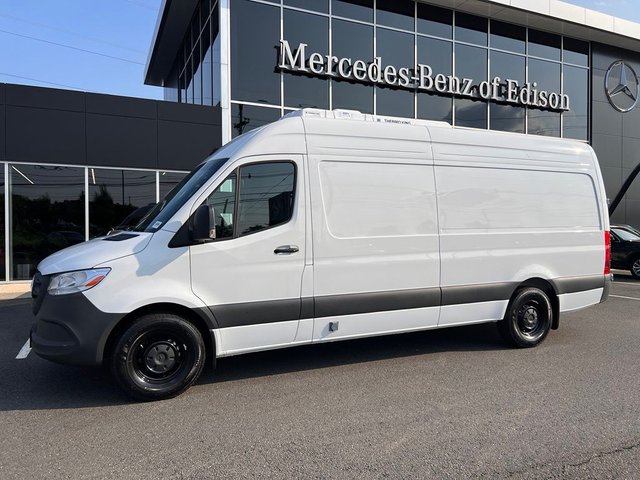 2025 Mercedes-Benz Sprinter Cargo Van Cargo 170 WB