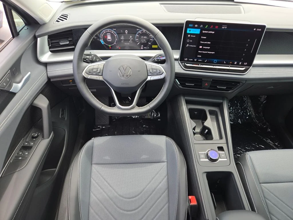 New 2026 Silver Volkswagen 2.0T SE image 9