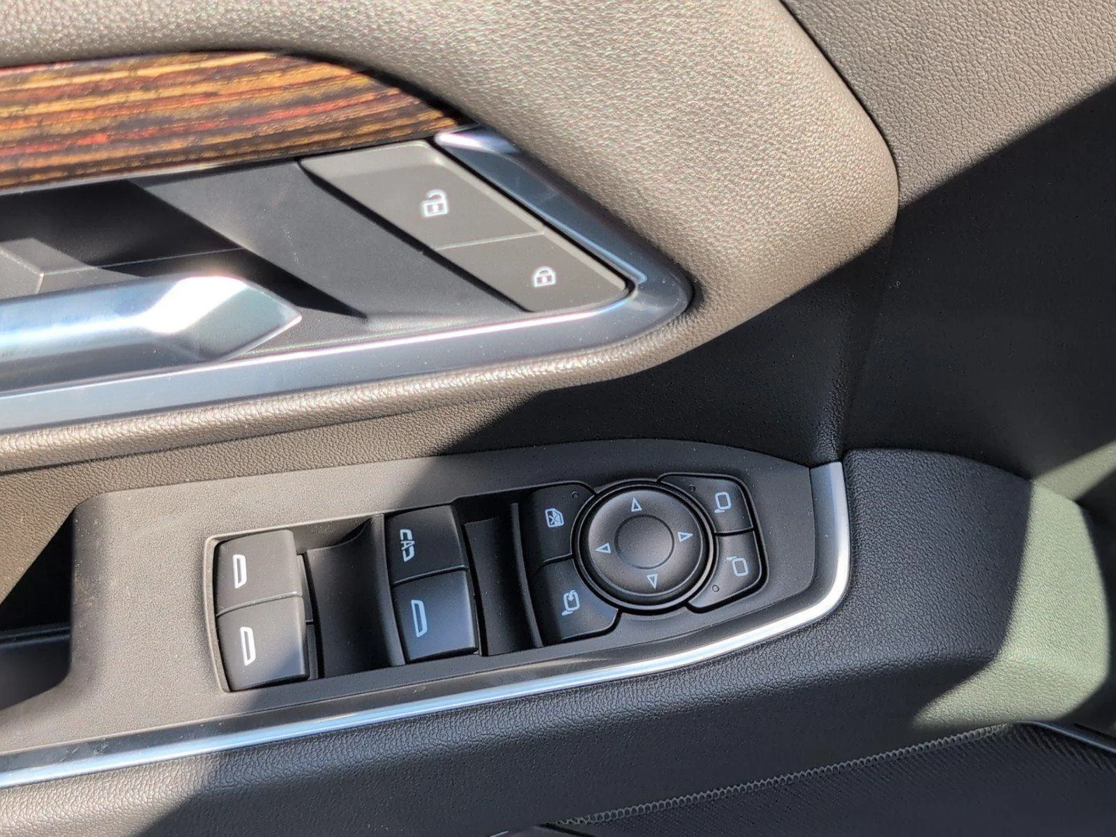 New 2026 Summit White GMC SLE image 21