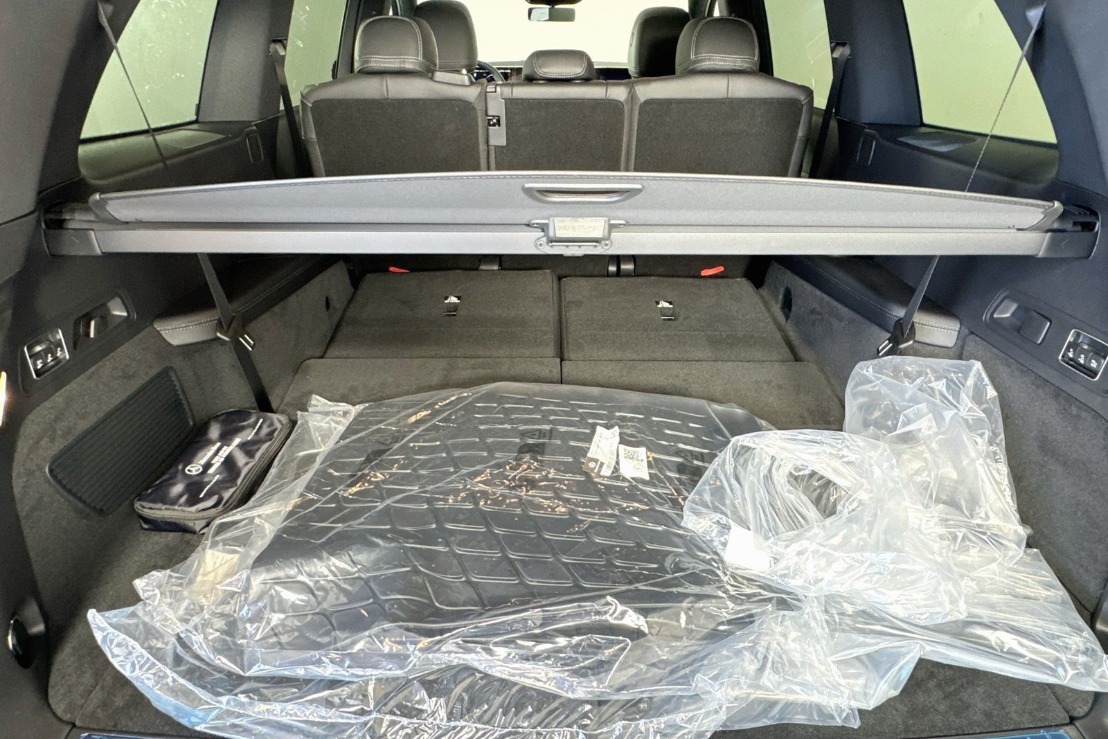 New 2027 Obsidian Black Metallic Mercedes-Benz GLS 450 image 24