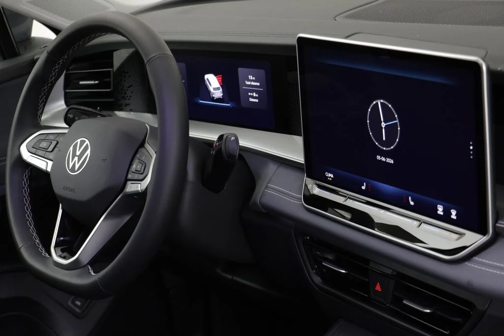 New 2026 Silver Volkswagen 2.0T SE image 21