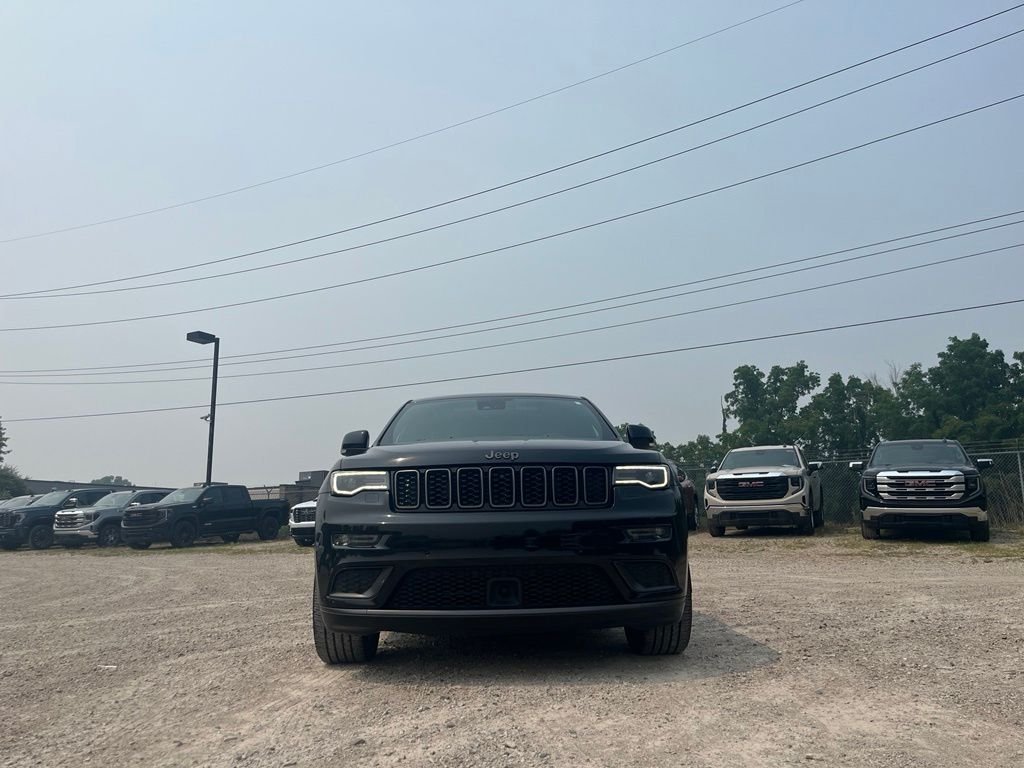 Used 2018 Diamond Black Jeep Overland image 4