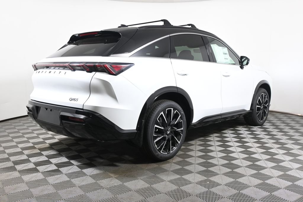 New 2027 2T RAD WHT INFINITI Autograph AWD image 7