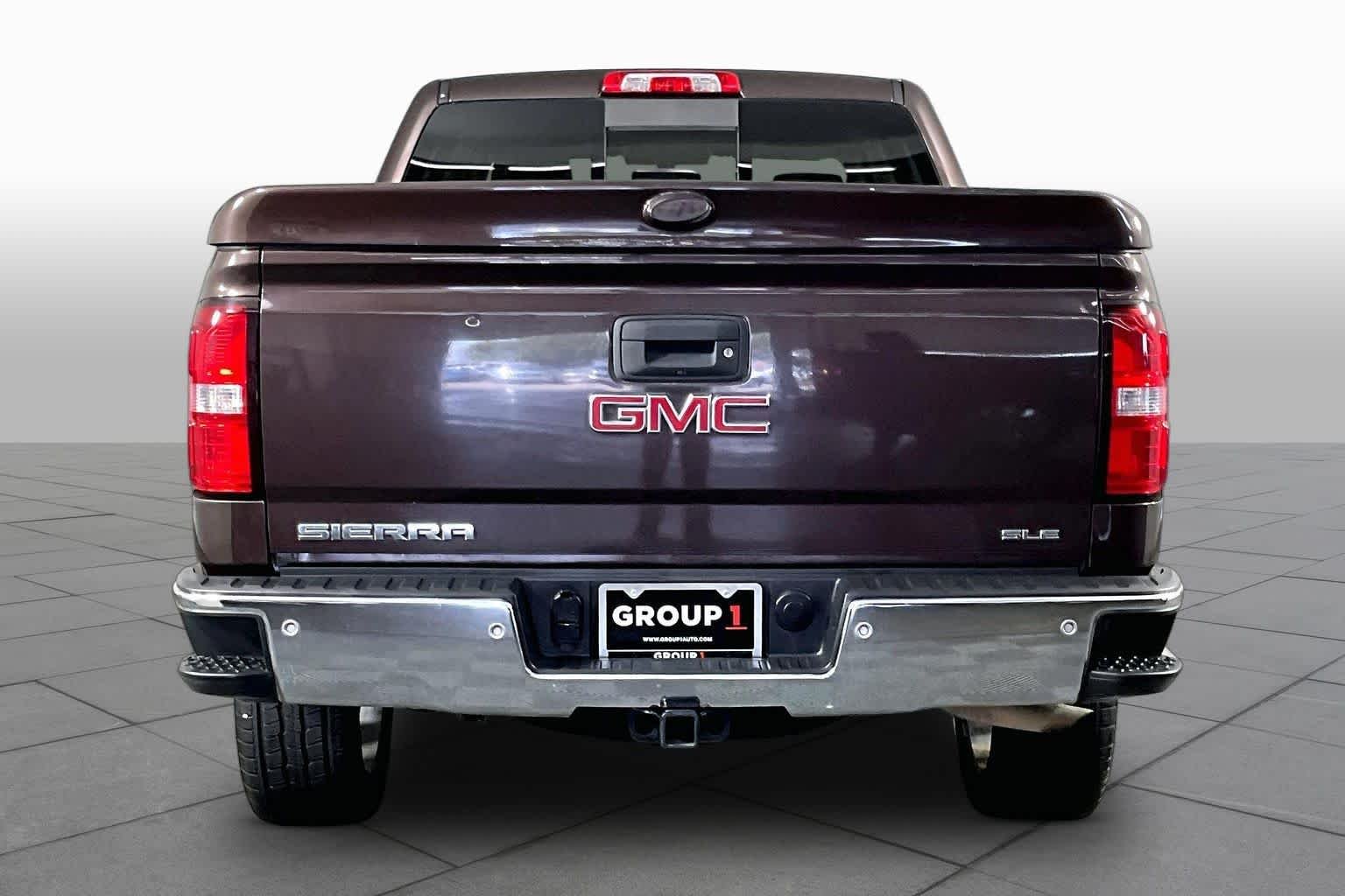 Used 2016 Mahogany Metallic GMC SLE image 4