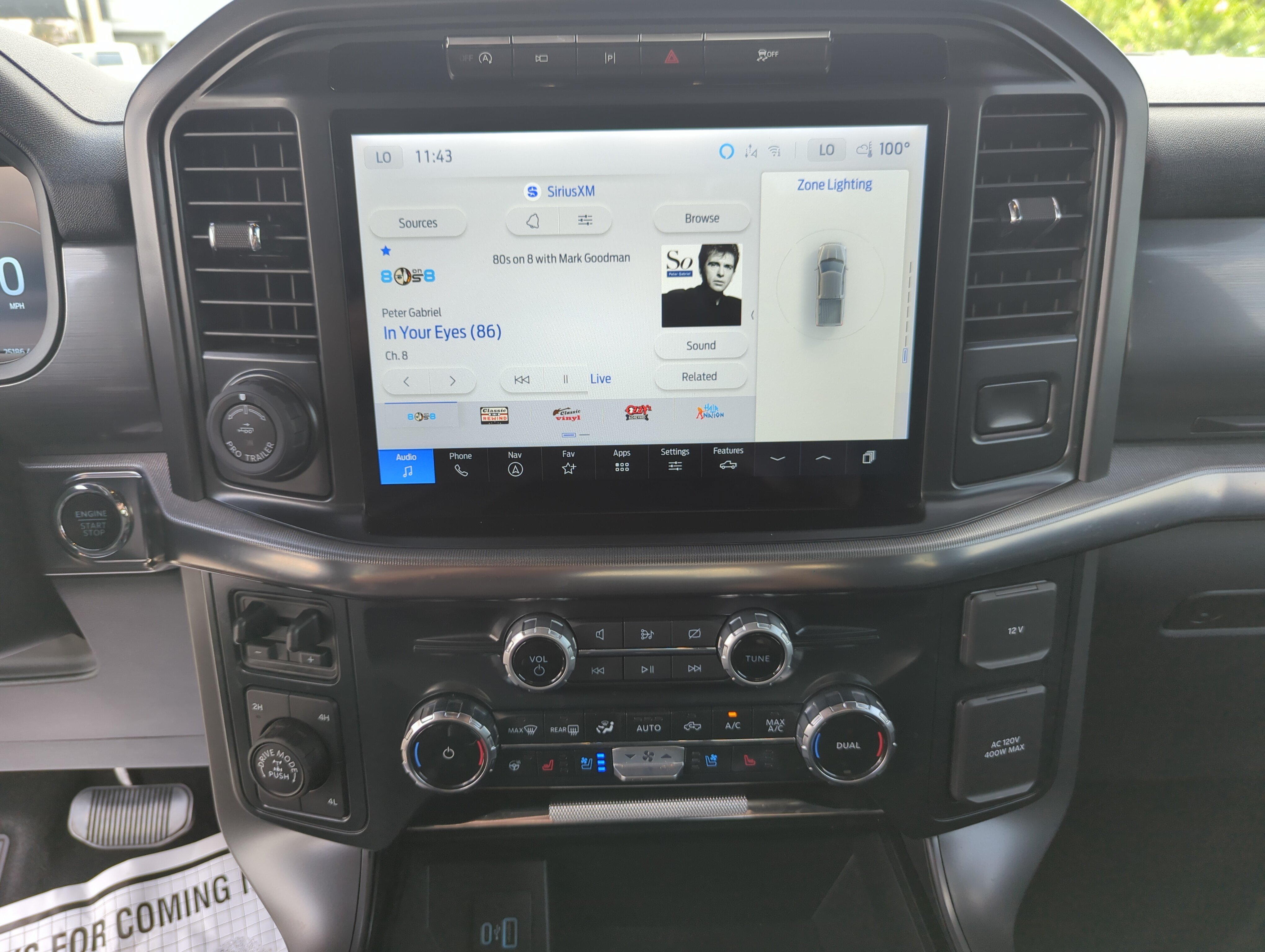 Used 2024 Avalanche Ford LARIAT image 27