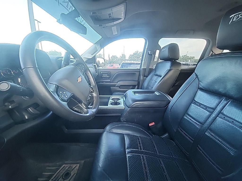 Used 2018 BLACK Chevrolet LT image 5